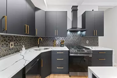 64 Lincoln St, Jersey City, NJ 07307 - Photo 8