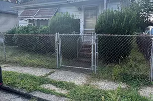 8 Albert Pl, Jersey City, NJ 07305 - Photo 2