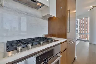 75 Park Ln S, Jersey City, NJ 07310 - Photo 6