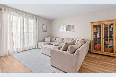 100 Shearwater Ct East #31, Jersey City, NJ 07305 - Photo 2