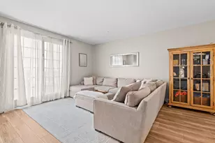 100 Shearwater Ct E, Jersey City, NJ 07305 - Photo 2