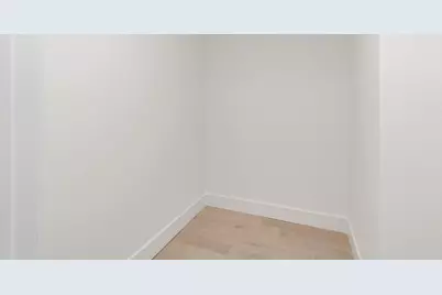 139 Christopher Columbus Dr #209, Jersey City, NJ 07302 - Photo 18