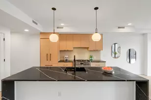 139 Christopher Columbus Dr, Jersey City, NJ 07302 - Photo 8