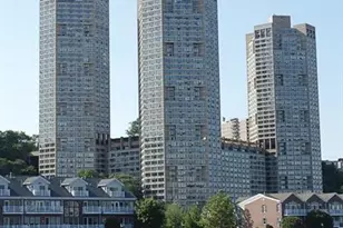 7000 Blvd E, Guttenberg, NJ 07093 - Photo 32