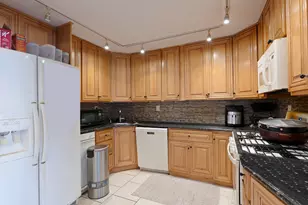 293 Avenue C, Bayonne, NJ 07002 - Photo 6
