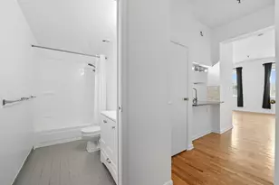 227 Christopher Columbus Dr, Jersey City, NJ 07302 - Photo 18