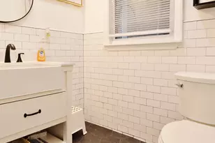 31 Avenue B, Bayonne, NJ 07002 - Photo 16