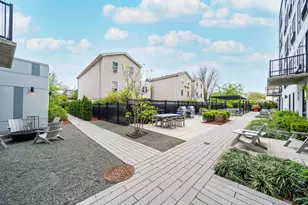 16 Bennett St, Jersey City, NJ 07304 - Photo 22