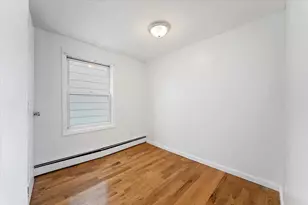 85 Hobart Ave, Bayonne, NJ 07002 - Photo 10