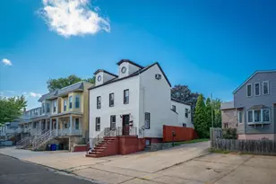 85 Hobart Ave, Bayonne, NJ 07002 - Photo 2