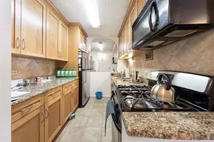 7002 Blvd E, Guttenberg, NJ 07093 - Photo 6