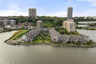 9E Cove Ln, North Bergen, NJ 07047 - Photo 6