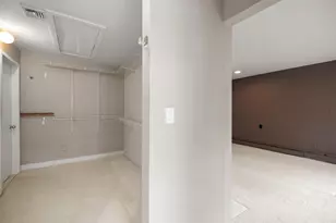 9E Cove Ln, North Bergen, NJ 07047 - Photo 16