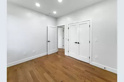 285 Lembeck Ave, Jersey City, NJ 07305 - Photo 24