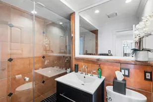 6040 Blvd E, West New York, NJ 07093 - Photo 24