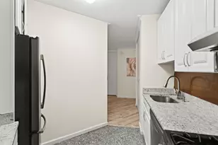 7004 Blvd E, Guttenberg, NJ 07093 - Photo 8