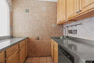 7004 Blvd E, Guttenberg, NJ 07093 - Photo 12