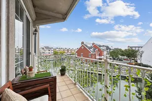 205 Shearwater Ct W, Jersey City, NJ 07305 - Photo 2