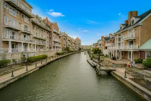 205 Shearwater Ct W, Jersey City, NJ 07305 - Photo 20