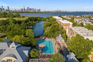 205 Shearwater Ct W, Jersey City, NJ 07305 - Photo 22