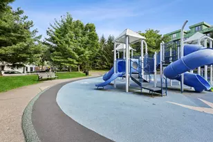 205 Shearwater Ct W, Jersey City, NJ 07305 - Photo 18