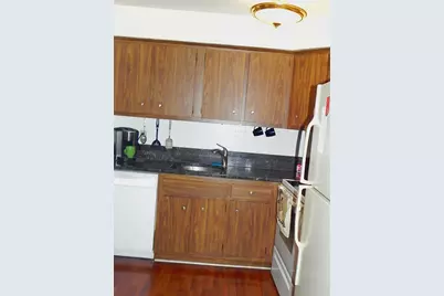 466 B Liberty St #305, Little Ferry, NJ 07643 - Photo 4