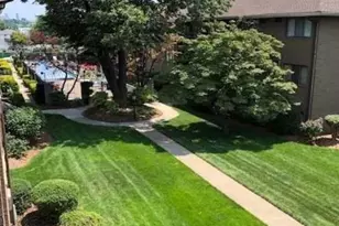 466 B Liberty St, Little Ferry, NJ 07643 - Photo 12