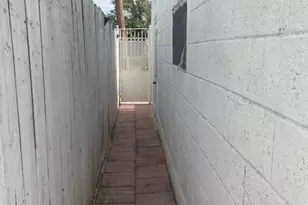 14 Meadow St, Bayonne, NJ 07002 - Photo 44