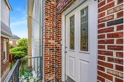 386A Park Ave #A, Fairview, NJ 07022 - Photo 4