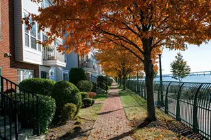 22 Redwood St, Jersey City, NJ 07305 - Photo 10