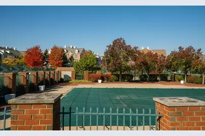 22 Redwood St, Jersey City, NJ 07305 - Photo 8