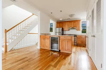 385 1st St, Jersey City, NJ 07302 - Photo 4