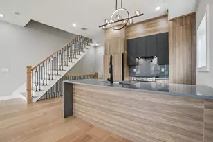 68 Thorne St, Jersey City, NJ 07307 - Photo 2