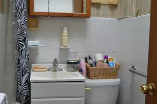 20 Crescent Ave, Jersey City, NJ 07304 - Photo 8