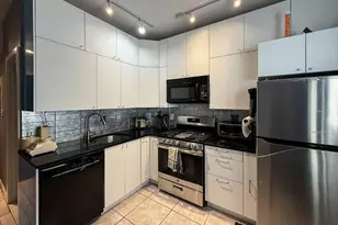 258 A Fairmount Ave, Jersey City, NJ 07306 - Photo 2