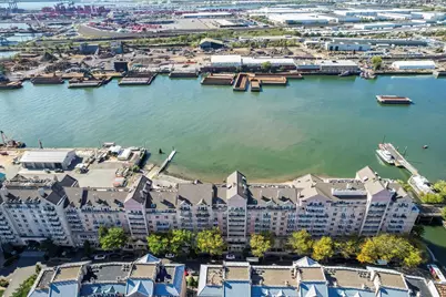 207 Shearwater Ct West #14, Jersey City, NJ 07305 - Photo 26