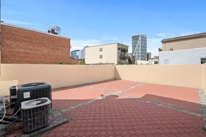 83 Oakland Ave, Jersey City, NJ 07306 - Photo 32