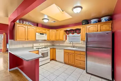 83 Oakland Ave, Jersey City, NJ 07306 - Photo 10