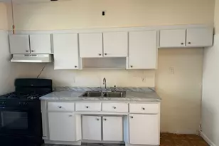 28 Lincoln St, Jersey City, NJ 07307 - Photo 16