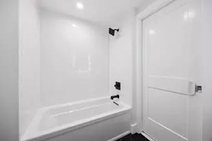 203 3rd St, Jersey City, NJ 07302 - Photo 12