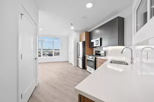 17 Ave E, Bayonne, NJ 07002 - Photo 4