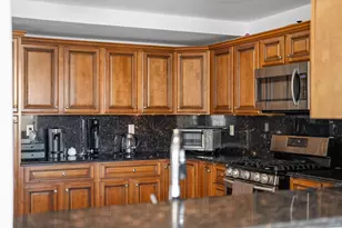 45 Broadway, Jersey City, NJ 07306 - Photo 34