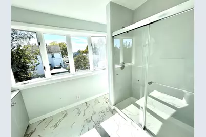 19 Oakdale Rd, Jersey City, NJ 07305 - Photo 14