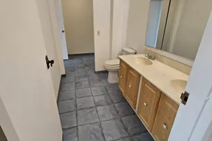 414 Harmon Cove Tower, Secaucus, NJ 07094 - Photo 4