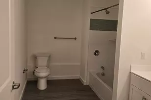 61 Virginia Ave, Jersey City, NJ 07304 - Photo 18