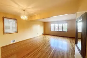 57 Isabella Ave, Bayonne, NJ 07002 - Photo 2