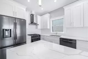 88 W 20th St, Bayonne, NJ 07002 - Photo 2