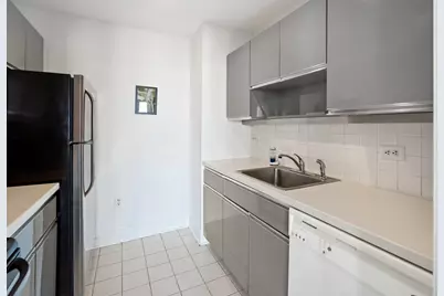 109 Shearwater Ct East #43, Jersey City, NJ 07305 - Photo 8