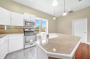 240 Clendenny Ave, Jersey City, NJ 07304 - Photo 18