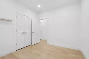 131 Zabriskie St, Jersey City, NJ 07307 - Photo 22